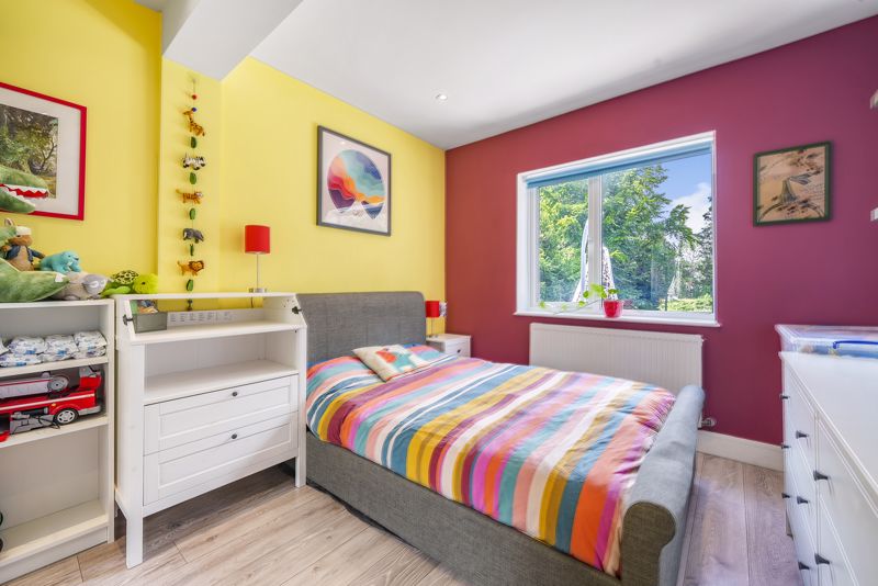 Bedroom- click for photo gallery